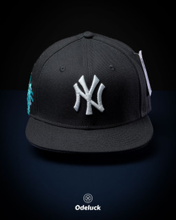 کلاه کپ بک فیت نیو ارا NY YANKEES LIBERTY STATUE مشکی با لوگوی NY